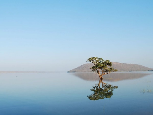 പഖാൽ തടാകം 