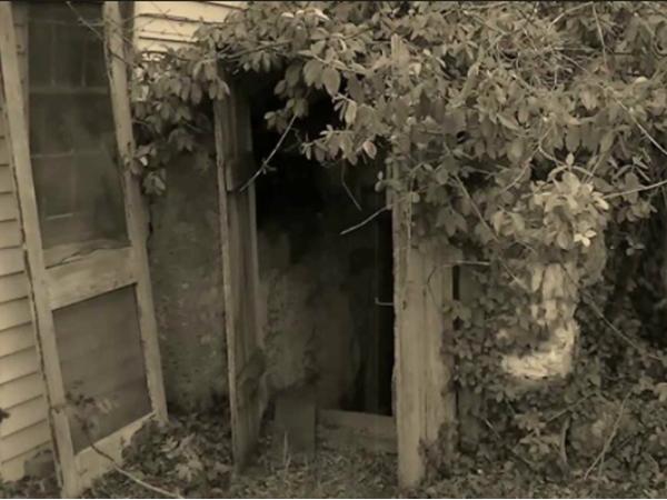 ബോണാക്കാടും പ്രേതബാധയും