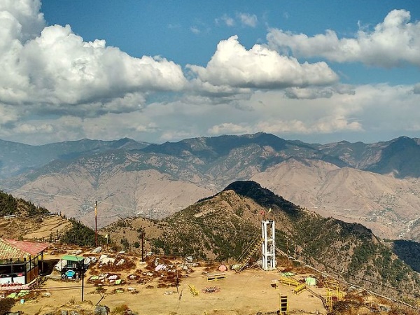 ഹിമാലയത്തിലെ തിരക്കുകളിൽ നിന്നും രക്ഷപെടാൻ