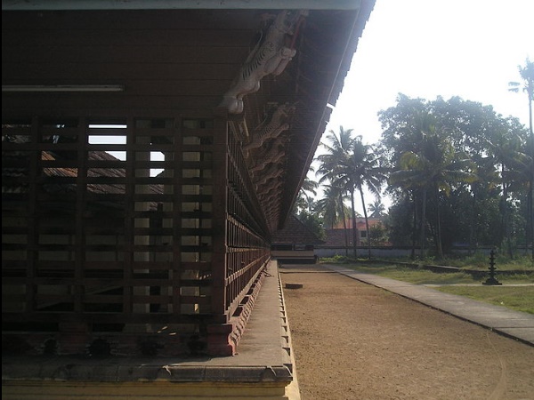 799 രൂപയുടെ പാക്കേജ്