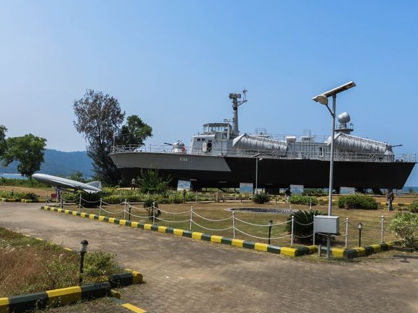 ബ്രിട്ടീഷുകാർ സ്ഥാപിച്ച കാശ്മീർ 