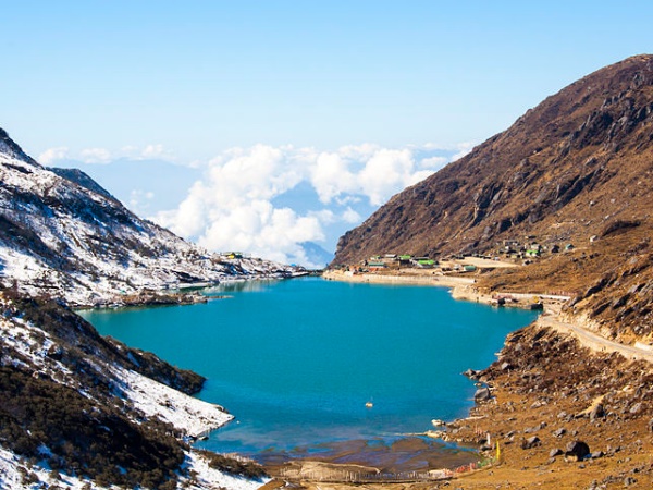 ബുദ്ധമത വിശ്വാസികളുടെ എൻചേ മൊണാസ്ട്രി