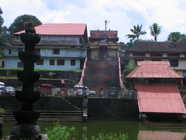 ചിറക്കടവ് മഹാദേവ ക്ഷേത്രം