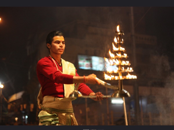 വാരണാസിയിലെ സന്ധ്യാ ആരതി 