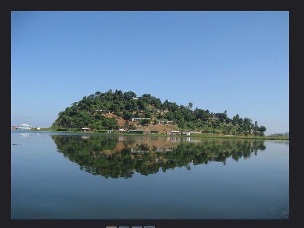 ലോകത്തിലെ ഒഴുകുന്ന വിദ്യാലയം