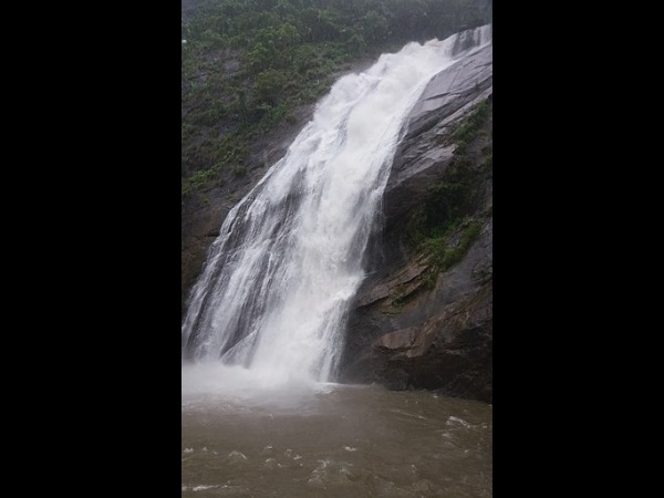 മാർമല അരുവി വെള്ളച്ചാട്ടം