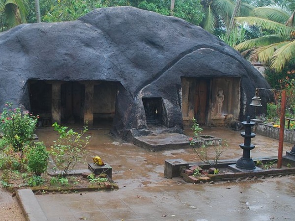 കോട്ടുക്കൽ ഗുഹാക്ഷേത്രം