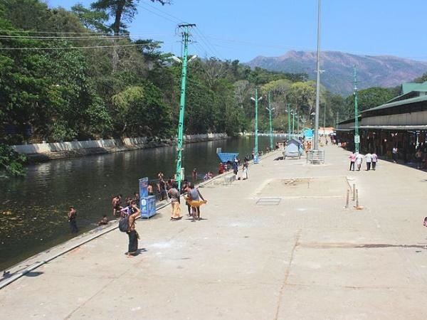 വാഹനം നിലയ്ക്കൽ വരെ മാത്രം 