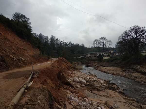 അതിജീവിക്കുന്ന മൂന്നാർ 