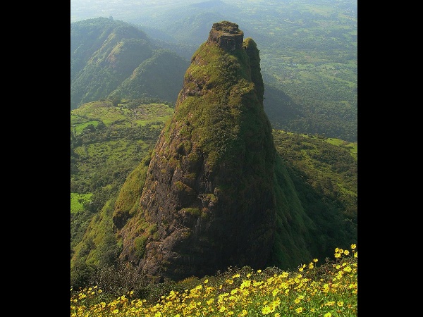 2300 അടി ഉയരെ