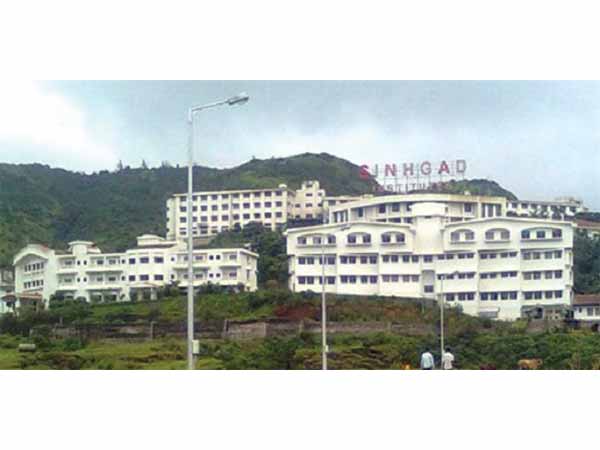 പൂനെ യൂണിവേഴ്സിറ്റി