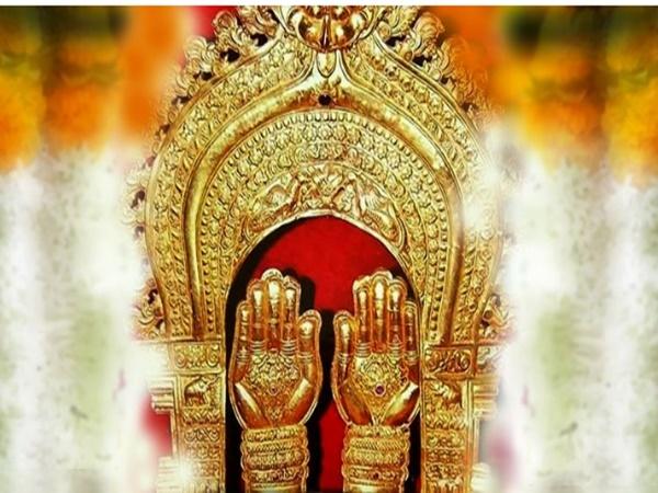 കോൺഗ്രസിൻരെ കൈപ്പത്തിയും കല്ലേക്കുളങ്ങര ക്ഷേത്രവും