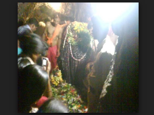 375‍‍‍‍ പടികൾക്കു താഴെ