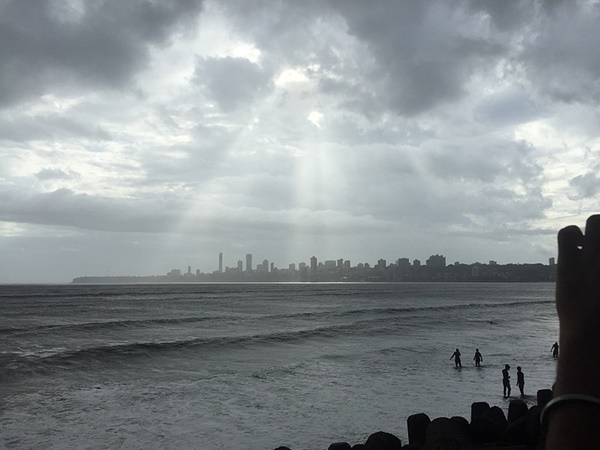 മഴയുണ്ടെങ്കിൽ