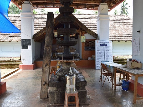 ചെമ്മന്തട്ട മഹാദേവ ക്ഷേത്രം