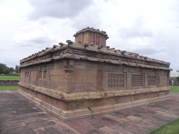 പഞ്ചായതന നിർമ്മിതി