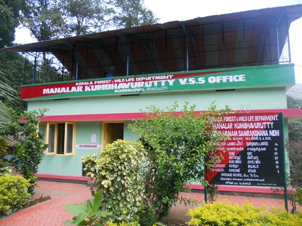 തമിഴ്നാടിനോട് ചേർന്ന്