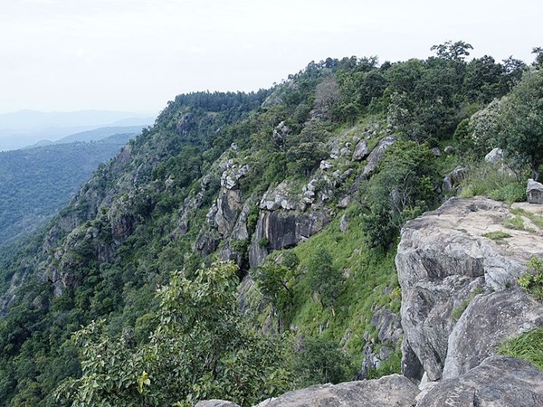 4700 അടി മുകളിൽ 