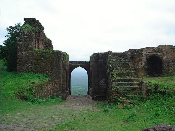 അസിര്‍ഗഡ് കോട്ട