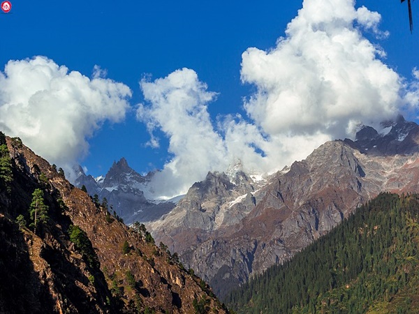 മണികരൺ സന്ദർശിക്കുവാൻ പറ്റിയ സമയം
