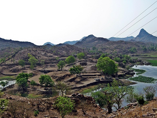 തിരക്കില്ലാത്ത കാഴ്ചകൾ