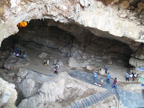 ബോറാ ഗുഹകൾ