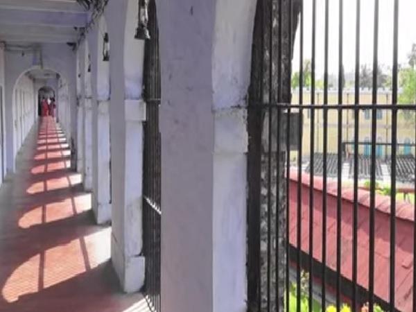 ഒരൊറ്റ ദിവസം ജയിലിൽ 