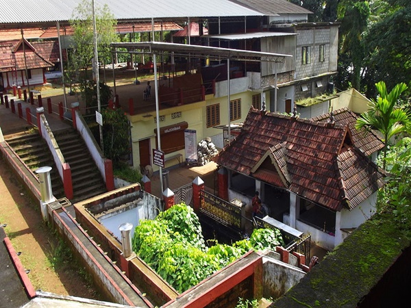 പനച്ചിക്കാട് സരസ്വതി ക്ഷേത്രം