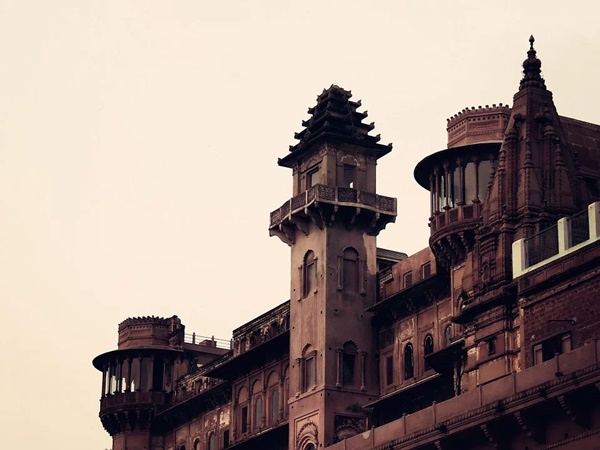 കഴിയുംപോലെ സംരക്ഷിക്കാം