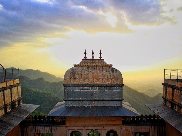 ശ്രദ്ധിക്കുവാൻ