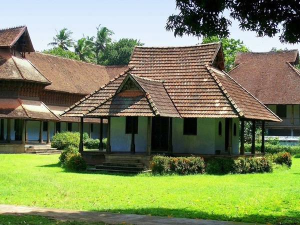കുതിരമാളിക