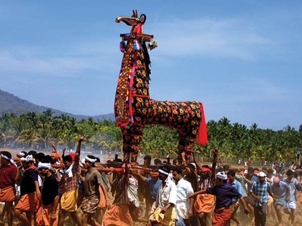 മച്ചാട്ട് മാമാങ്കം