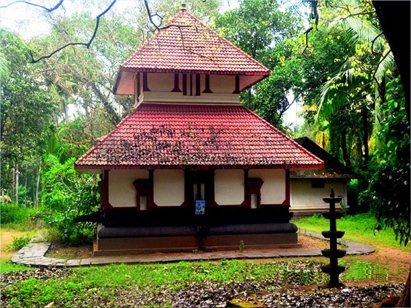 രവീശ്വരപുരം ശിവക്ഷേത്രം