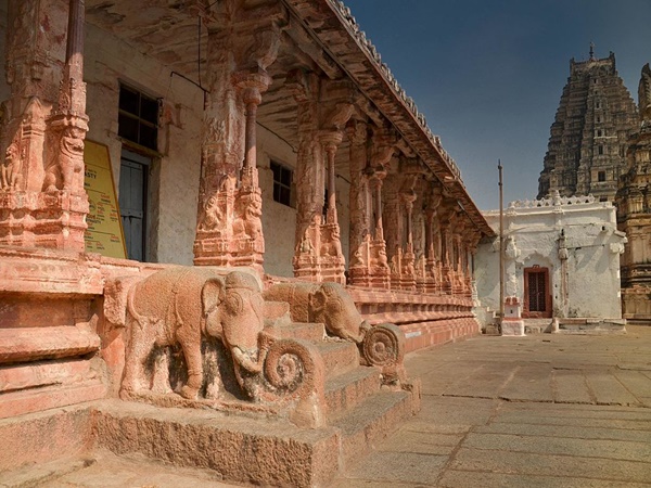 വിരൂപാക്ഷ ക്ഷേത്രം, കർണ്ണാടക