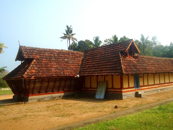  ശങ്കരാചാര്യർ എഴുത്തിനിരുന്നയിടം