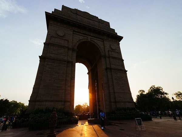 13,516 സൈനികരു‌ട‌െ പേര്