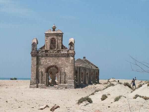 പ്രേതനഗരമായ ധനുഷ്കോടി