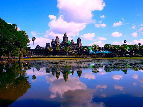 കംബോഡിയയില്‍ പോകണമെങ്കില്‍