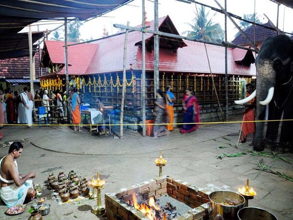 ക്ഷേത്രത്തിലെത്തിയാല്‍