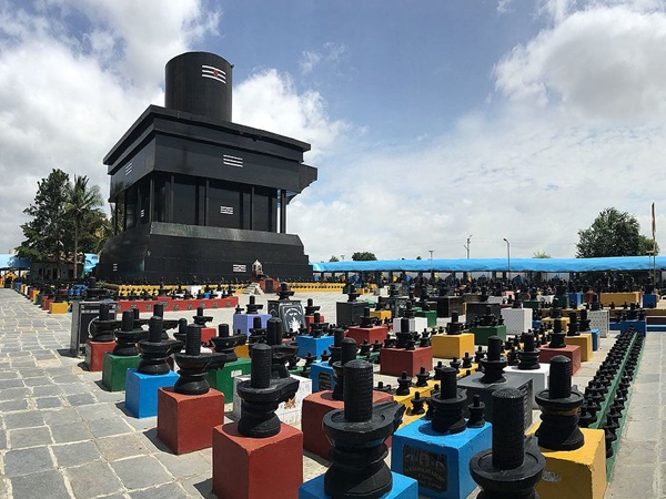 ലോകത്തിലെ ഏറ്റവും വലിയ ശിവലിംഗം