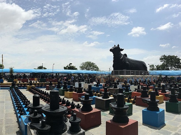  ഒരു കോടി ശിവലിംഗങ്ങള്‍