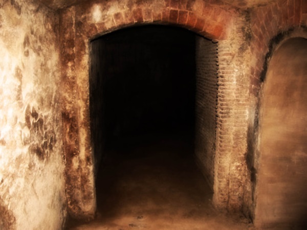 ഡല്‍ഹിയിലേക്ക് വരെ നീളുന്ന തുരങ്കങ്ങള്‍