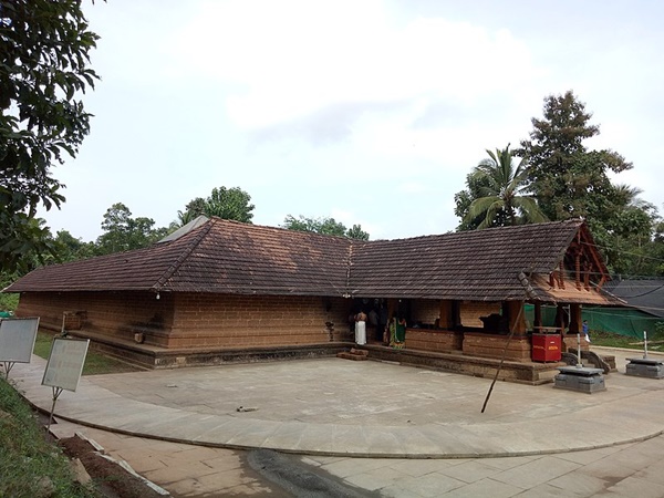  പോര്‍ക്കലി ഗുഹാ ക്ഷേത്രം