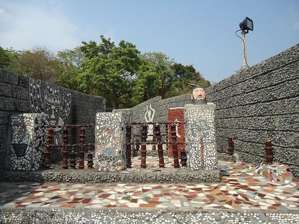 സഞ്ചാരികള്‍ക്ക് പ്രിയം റോക്ക് ഗാര്‍ഡന്‍