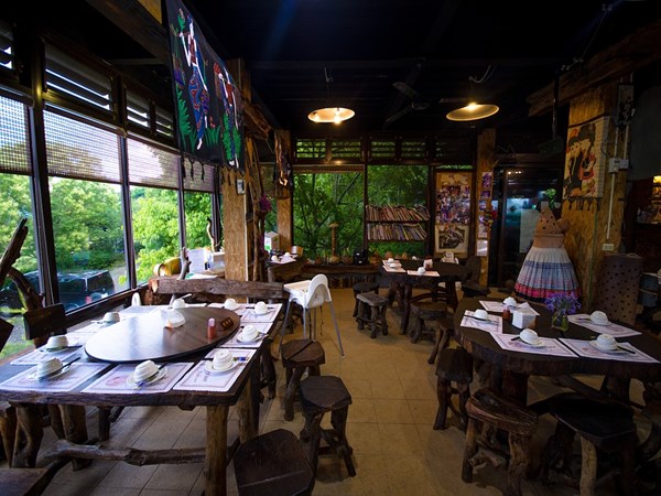 ഹോസ്റ്റലുകളില്‍ താമസിക്കാം