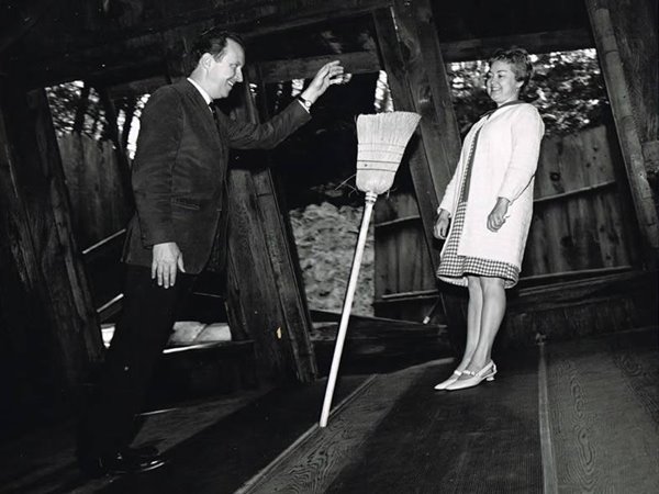 മിസ്റ്ററി സ്പോട്ട്, സാന്താക്രൂസ്, കാലിഫോർണിയ