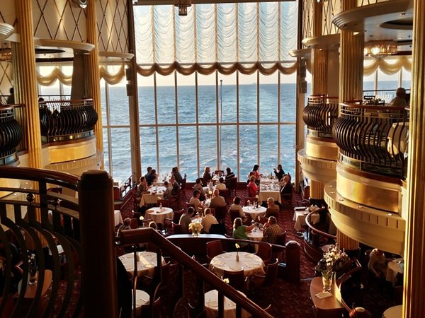 റസ്റ്റോറന്റും രുചികളും 