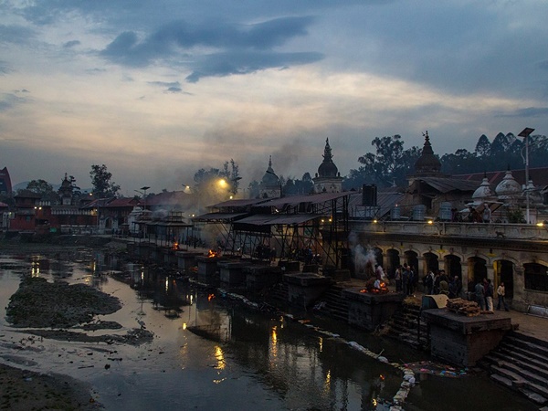 ജീവിച്ചിരിക്കുന്നവരുടെ ക്ഷേത്രം