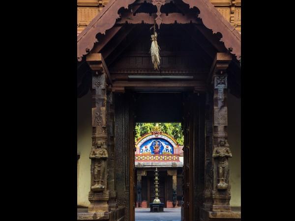 ഉള്ളം തണുപ്പിക്കുവാന്‍ വര്‍ക്കല ജനാര്‍ദ്ദന സ്വാമി ക്ഷേത്രം