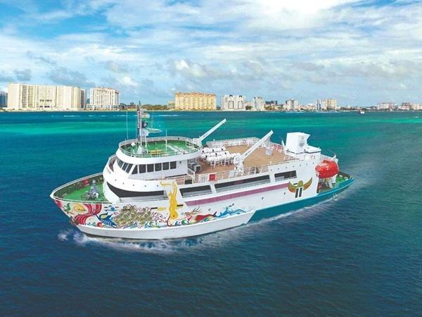 നെഫര്‍റ്റിറ്റിയിലെ യാത്ര